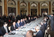Azərbaycan və Xorvatiya prezidentləri iş adamları ilə görüş keçiriblər (FOTO)